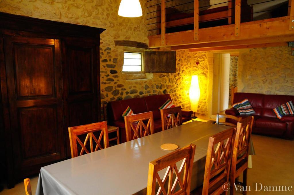 Gites Du Domaine Des Dames فالون بون دارْك المظهر الخارجي الصورة