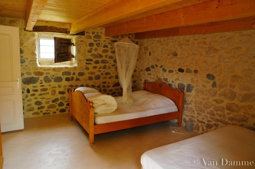 Gites Du Domaine Des Dames فالون بون دارْك المظهر الخارجي الصورة