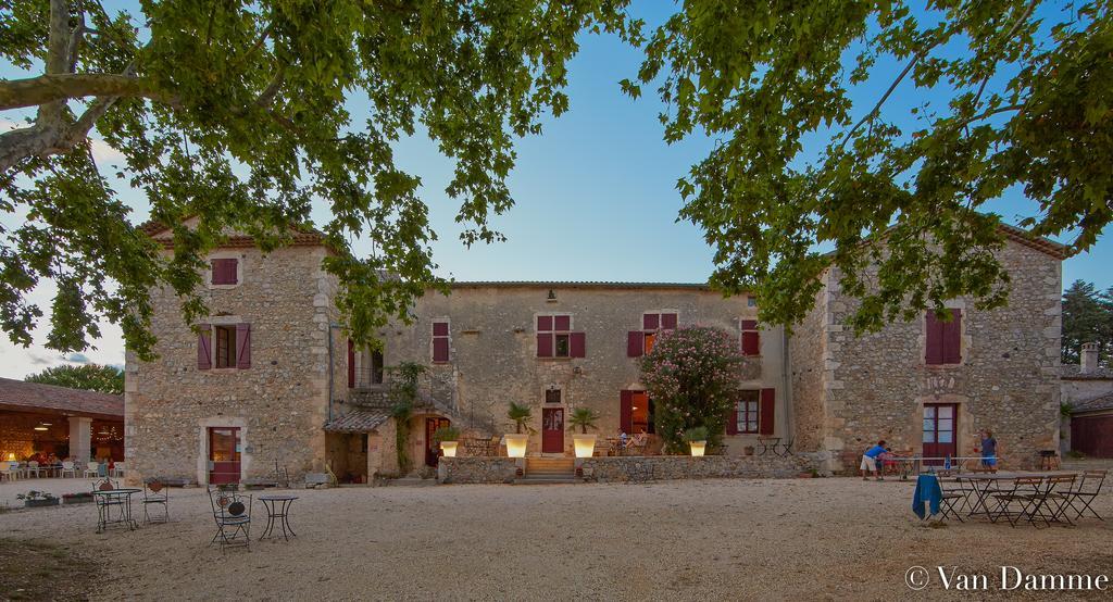 Gites Du Domaine Des Dames فالون بون دارْك المظهر الخارجي الصورة