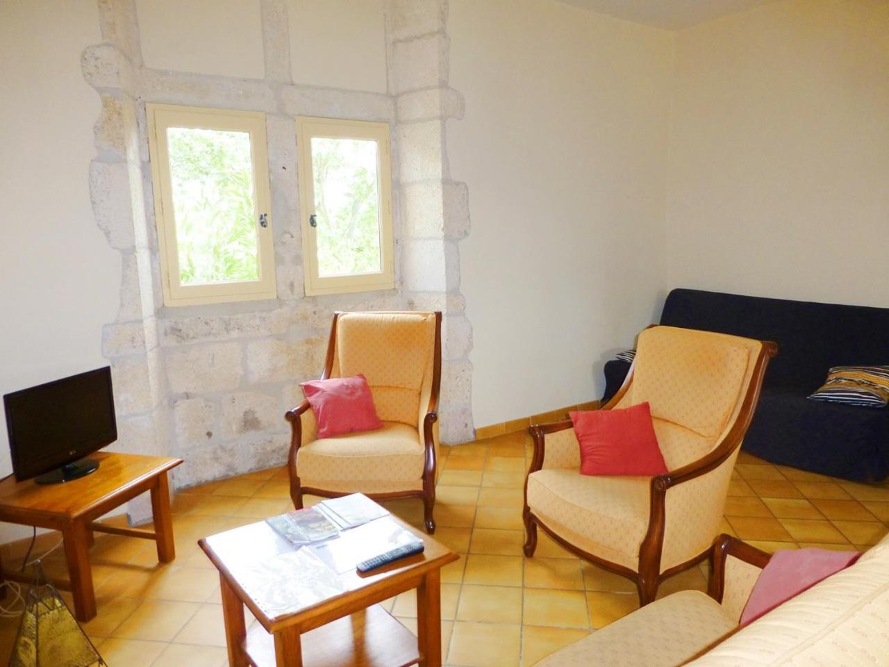 Gites Du Domaine Des Dames فالون بون دارْك المظهر الخارجي الصورة