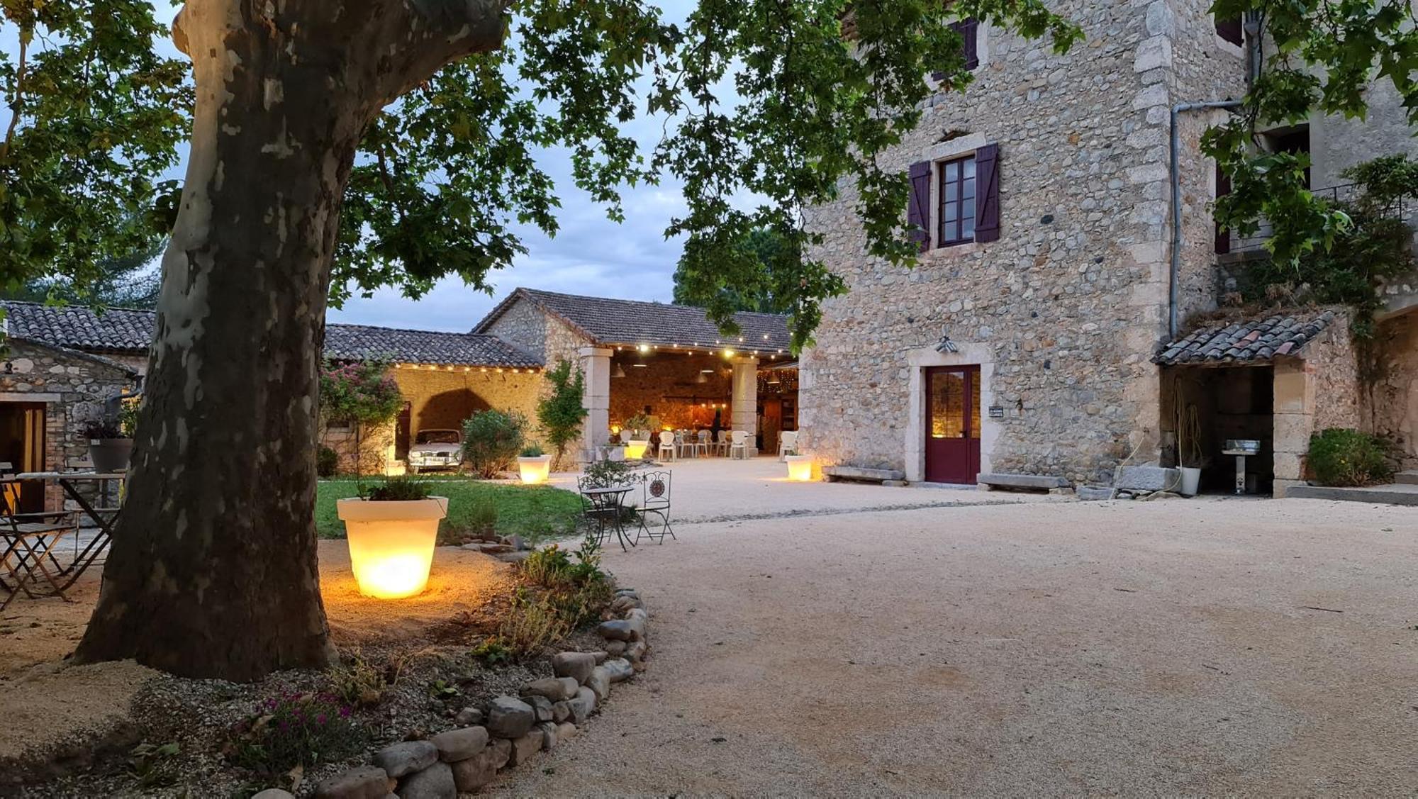 Gites Du Domaine Des Dames فالون بون دارْك المظهر الخارجي الصورة