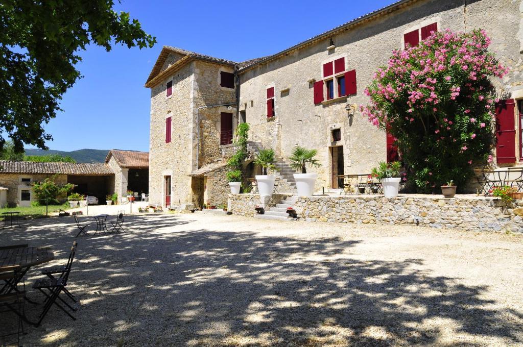 Gites Du Domaine Des Dames فالون بون دارْك الغرفة الصورة